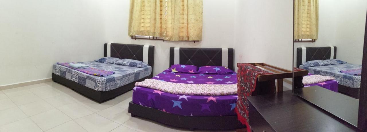 Assyifa Homestay 龙运 外观 照片
