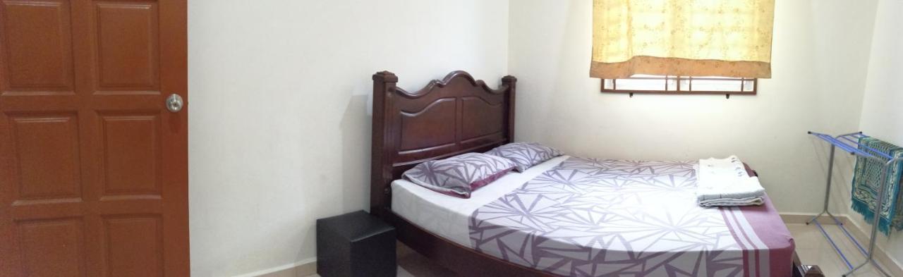 Assyifa Homestay 龙运 外观 照片