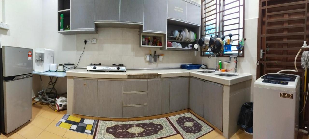 Assyifa Homestay 龙运 外观 照片